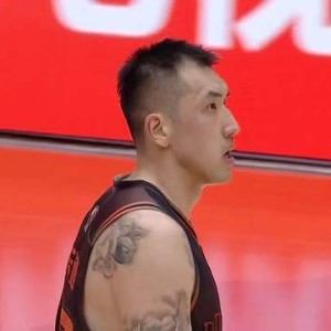 MK体育官方网站-山东男篮出局，上海男篮晋级半决赛，外援0分，陈林坚21分尽力了